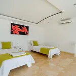 İslamlar 5 Bedroom Secluded With Private Pool Hot Tub * Kalkan