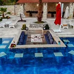 İslamlar 5 Bedroom Secluded With Private Pool Hot Tub * Kalkan