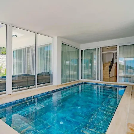 İslamlar 5 Bedroom Secluded With Private Pool Hot Tub