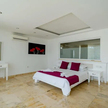 Villa İslamlar 5 Bedroom Secluded With Private Pool Hot Tub Kalkan