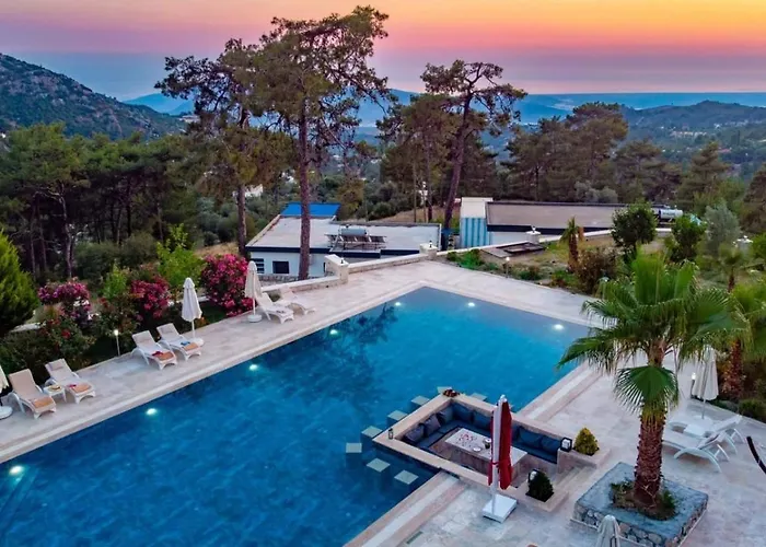 İslamlar 5 Bedroom Secluded With Private Pool Hot Tub Willa Kalkan