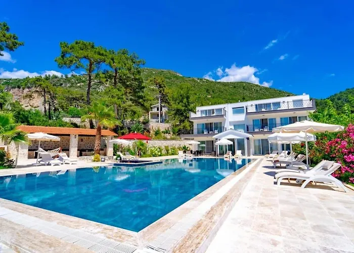Willa İslamlar 5 Bedroom Secluded With Private Pool Hot Tub Kalkan