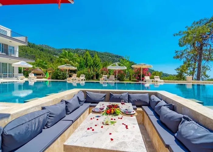 İslamlar 5 Bedroom Secluded With Private Pool Hot Tub *