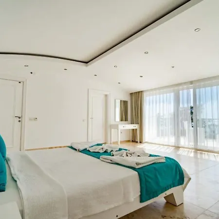 İslamlar 5 Bedroom Secluded With Private Pool Hot Tub كالكان